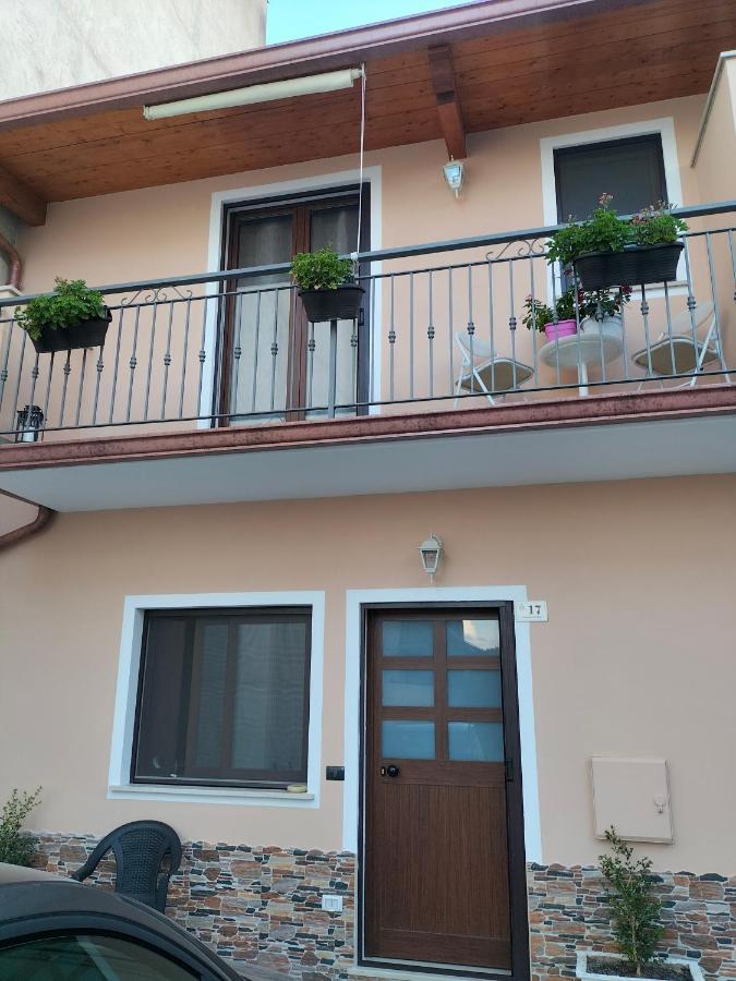 Borghetto Verde Villa Локри Екстериор снимка